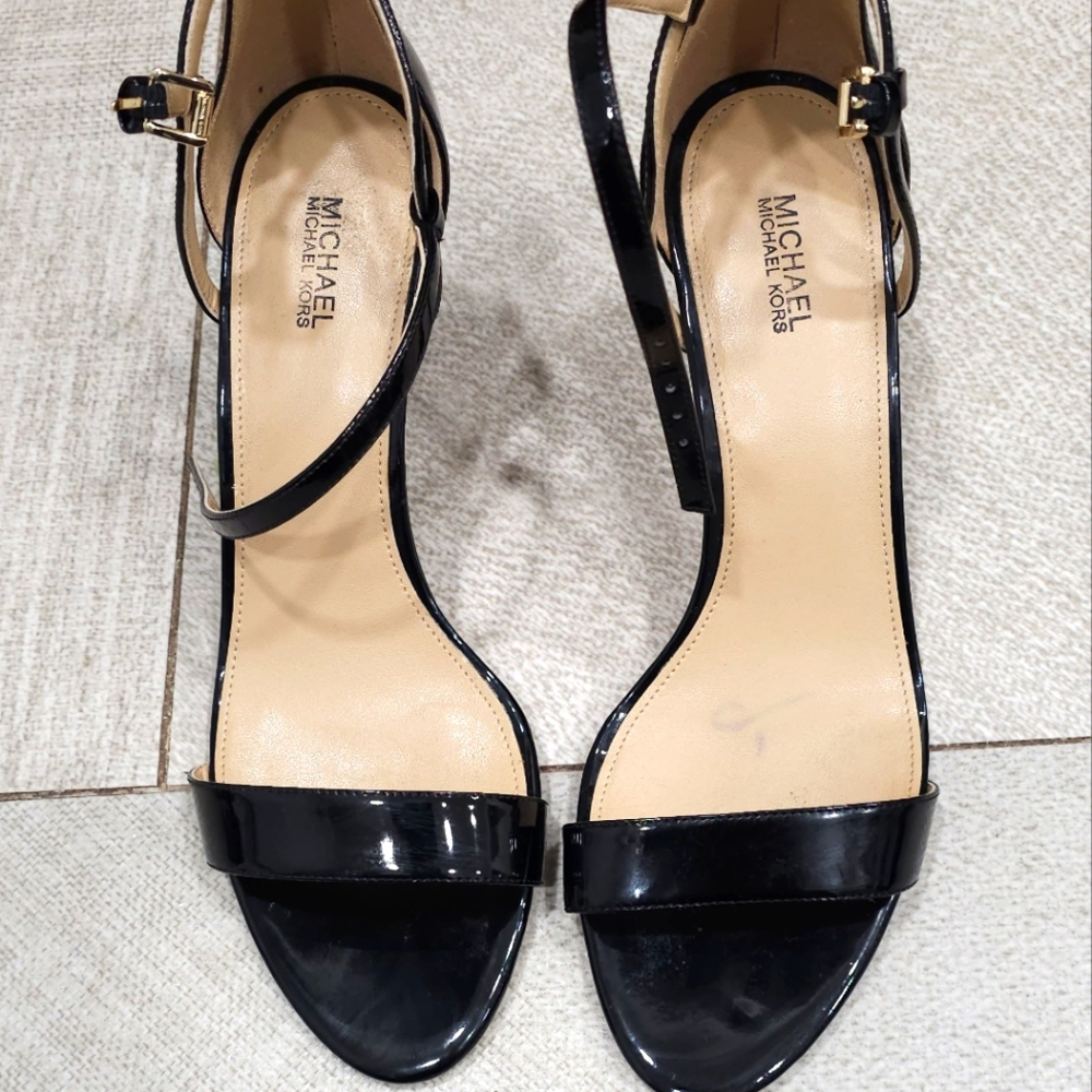 Michael Kors Black Heels Sleek Design